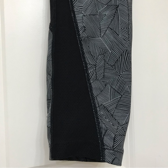Nike Dri-Fit Racer 3.0 Running Crop Leggings Small - Picture 7 of 12